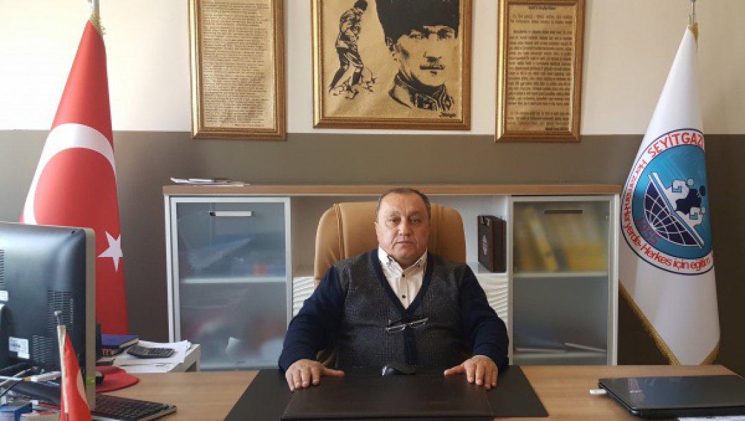 İlçemiz Seyitgazi Halk Eğitim Merkezi Müdürü Yalçın Altan Özkan vefat etmiştir.