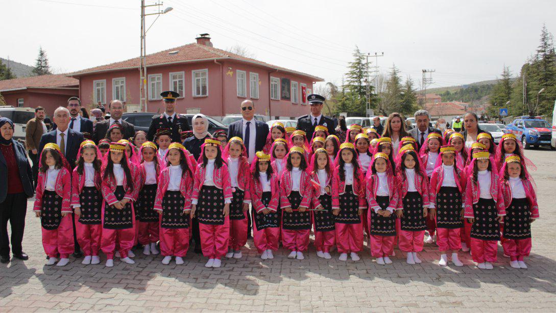 Seyitgazi İlçemizde 23 Nisan Ulusal Egemenlik ve Çocuk Bayramı Coşku ile Kutlandı.